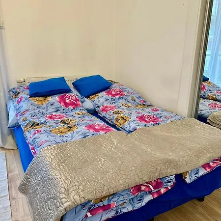 Lejlighed Ivy With Balcony & Private Parking Near Old Town *