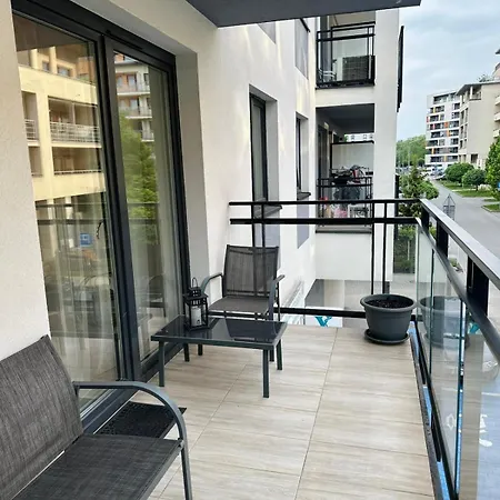 Ivy With Balcony & Private Parking Near Old Town * Kraków